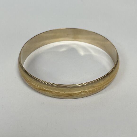 Avon Yellow Gold-tone Women's Fashion Bangle Bracelet - Picture 1 of 2